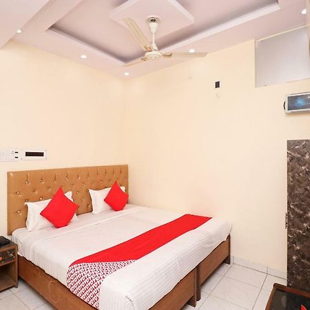 Oyo 30288 Hotel Moon Palace Lucknow Eksteriør bilde