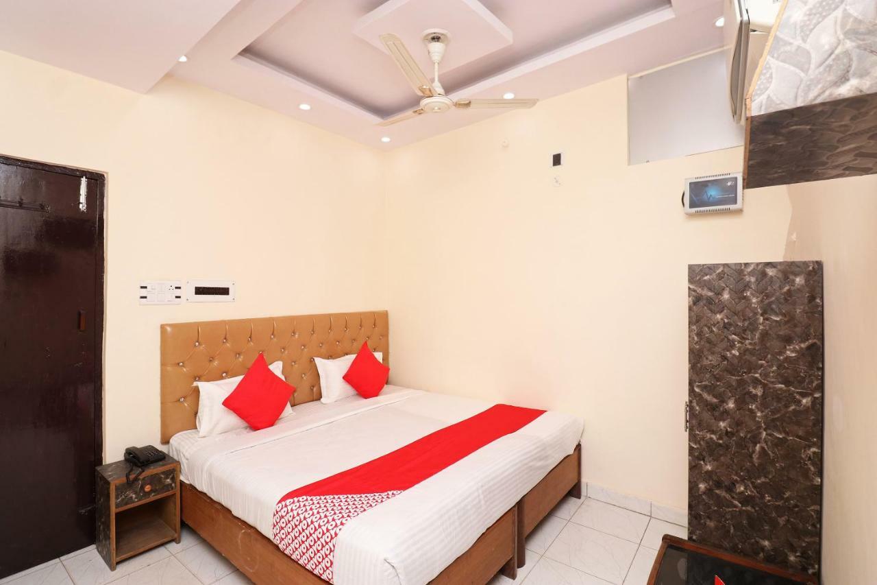 Oyo 30288 Hotel Moon Palace Lucknow Eksteriør bilde