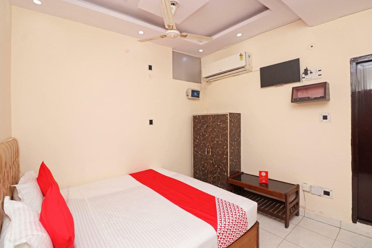 Oyo 30288 Hotel Moon Palace Lucknow Eksteriør bilde