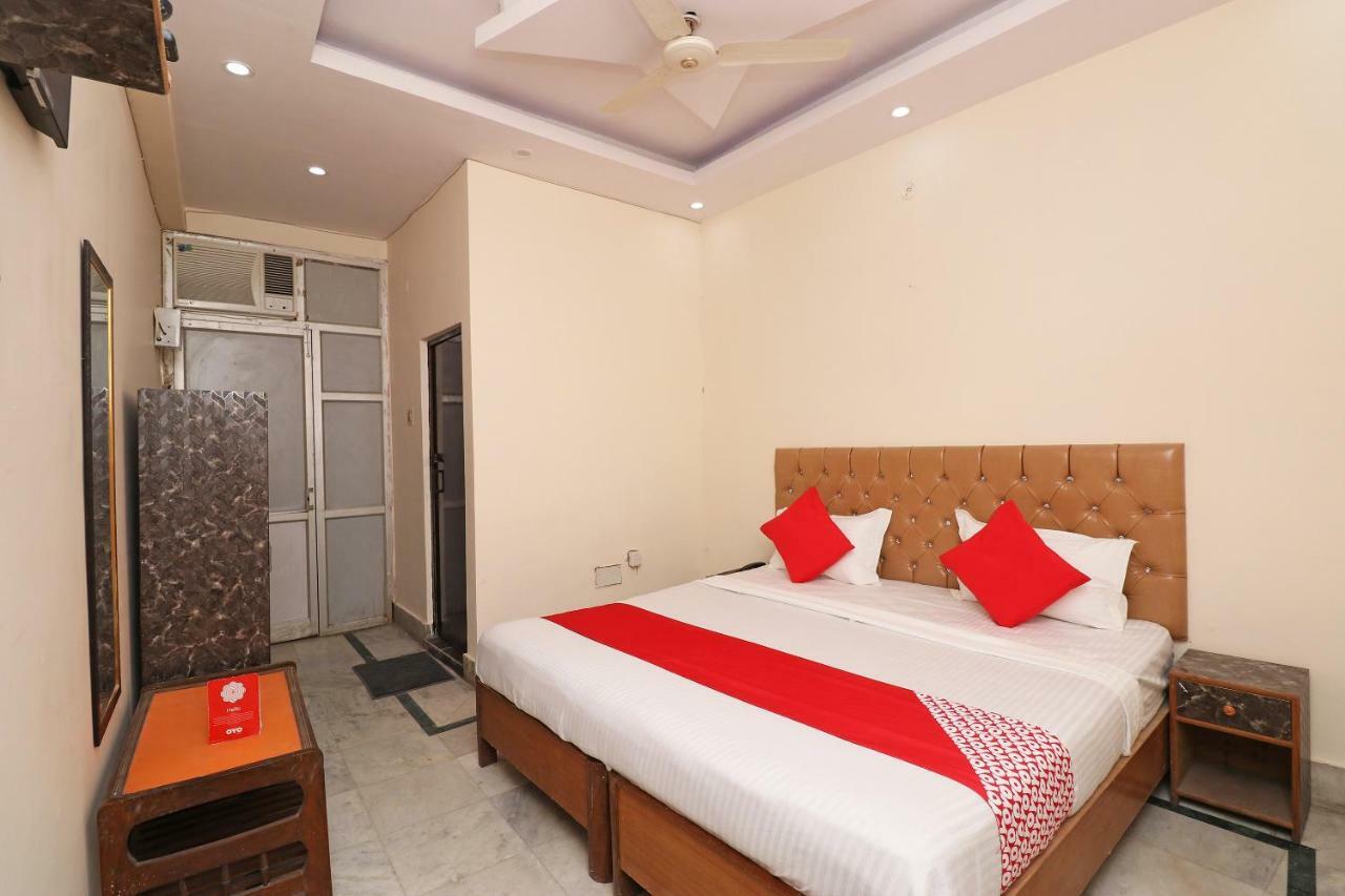 Oyo 30288 Hotel Moon Palace Lucknow Eksteriør bilde