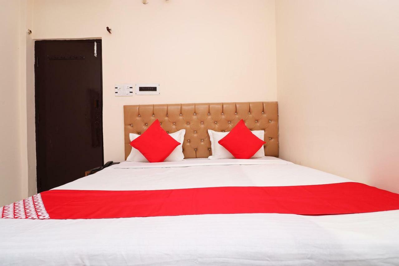 Oyo 30288 Hotel Moon Palace Lucknow Eksteriør bilde
