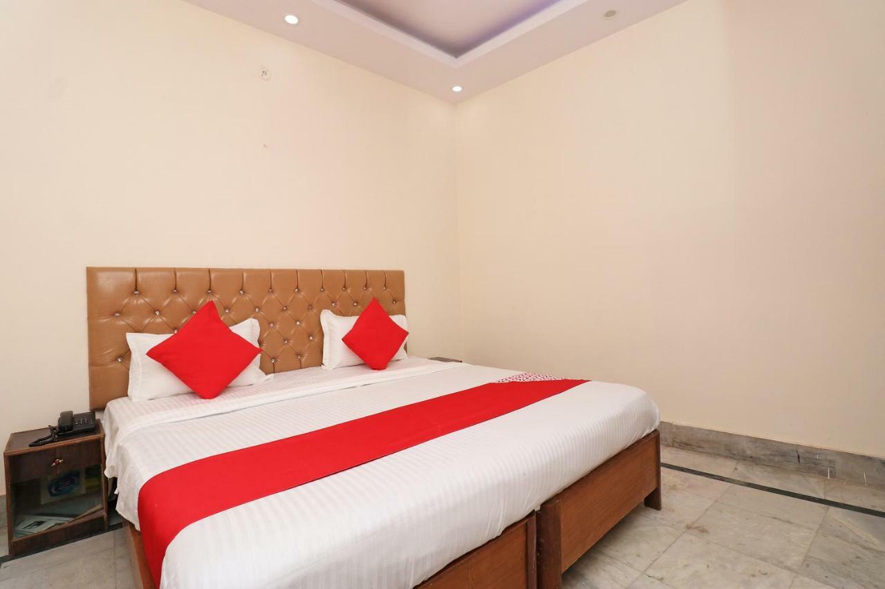 Oyo 30288 Hotel Moon Palace Lucknow Eksteriør bilde